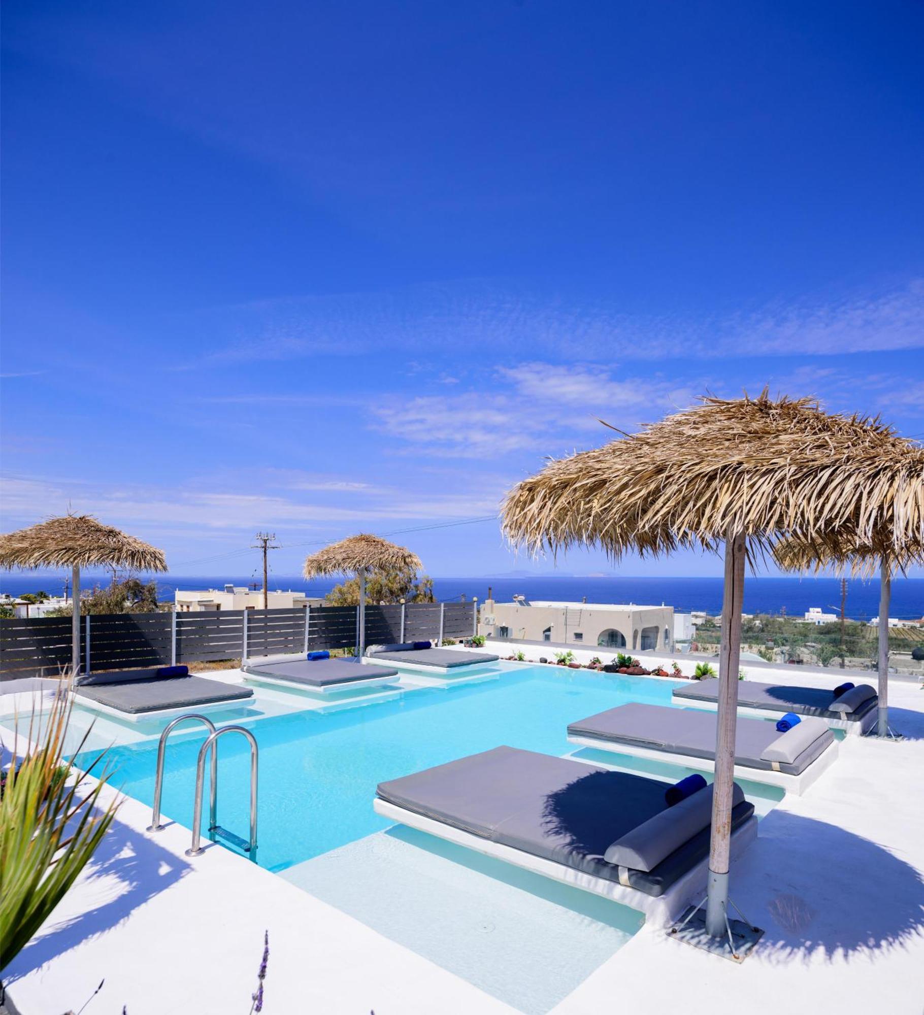 Nalu Suites ฟิรา ภายนอก รูปภาพ